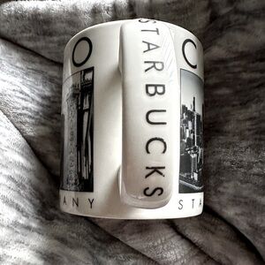 Starbucks Barista Cityscene  Chicago mug 2005